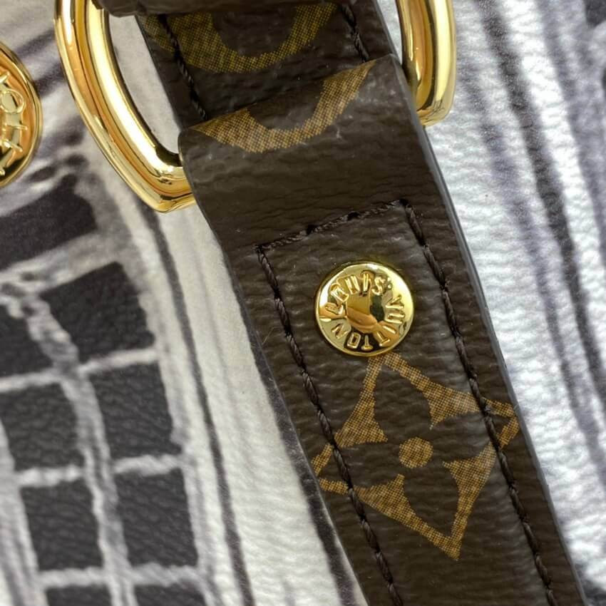 Louis Vuitton Printed Matte Calf Leather Noé MM M59105