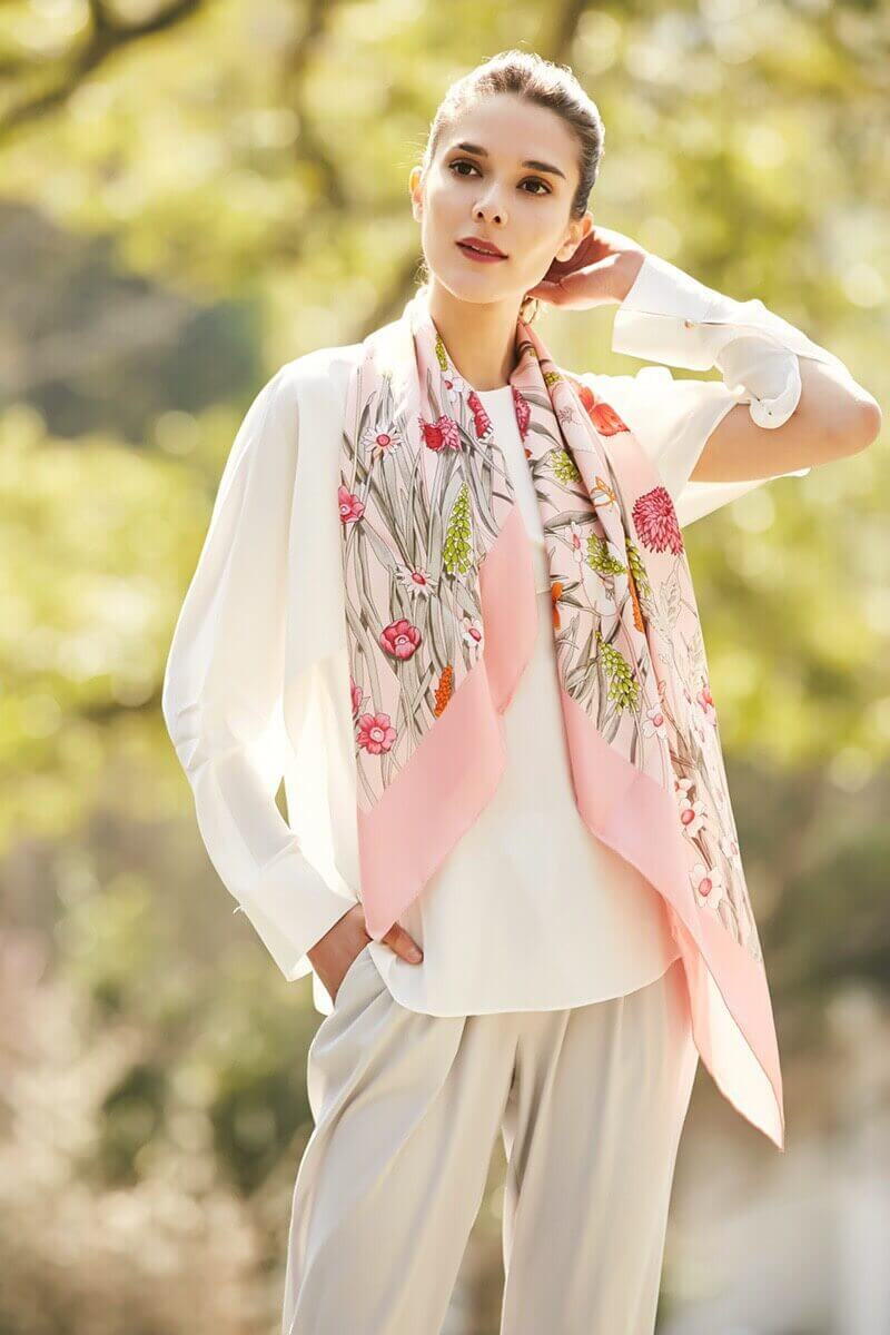 Gucci Floral-Print Scarf 417422