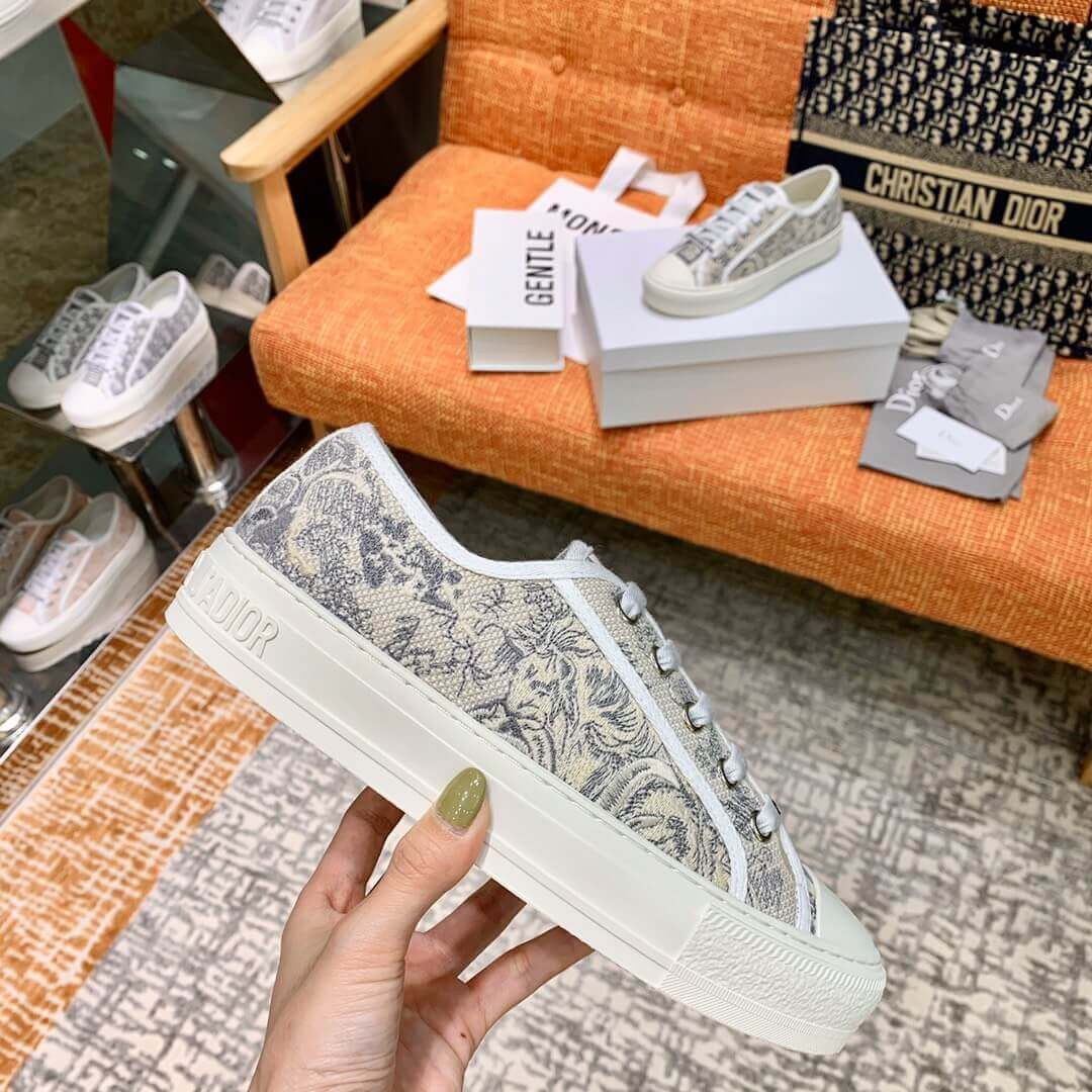 Christian Dior WalkNDior Sneaker In Embroidered Cotton 21181