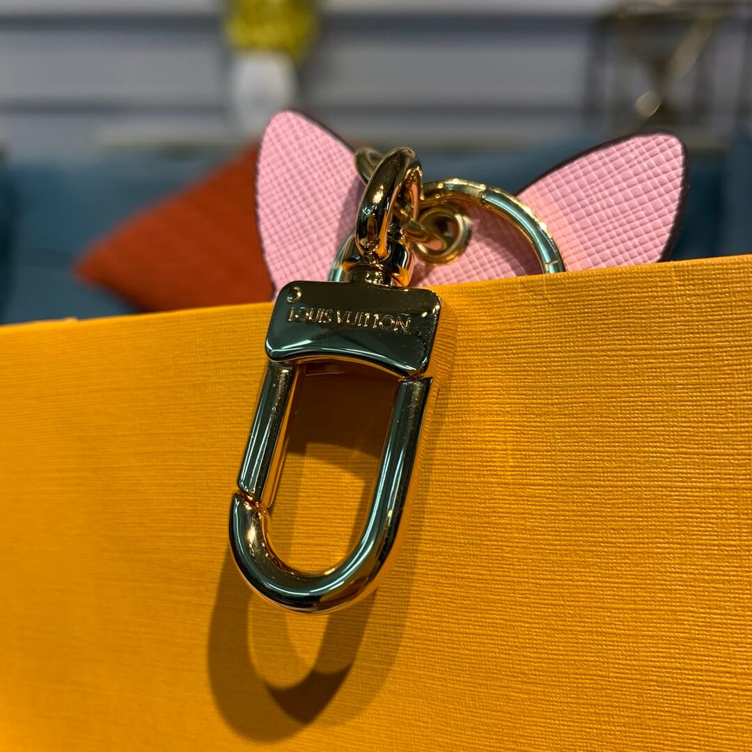 Louis Vuitton Cute Fox Bag Charm And Key Holder M69015