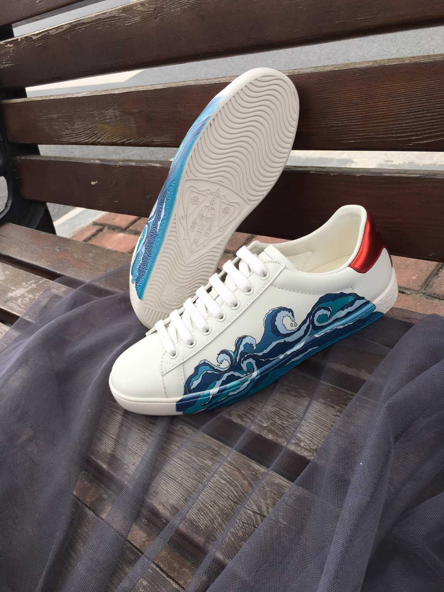 Gucci Ace Sneaker with Wave 577147