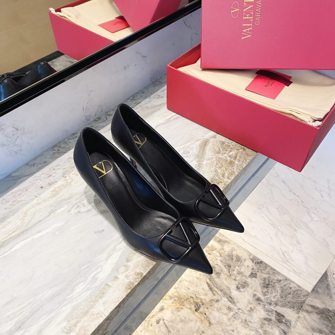 Valentino Garavani Vlogo Calfskin Pump 75mm TW2S0R78