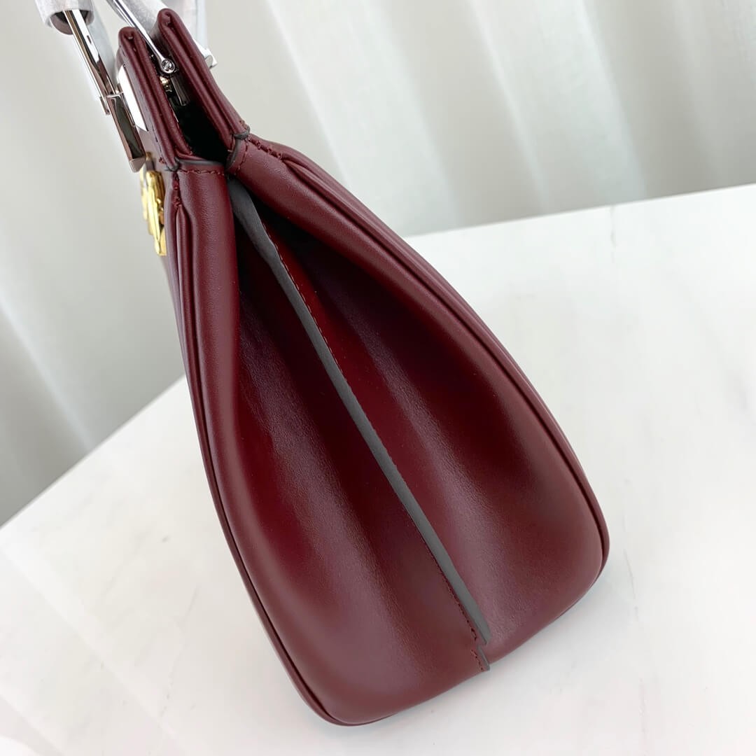 Gucci Zumi Smooth Leather Small Top Handle Bag 569712