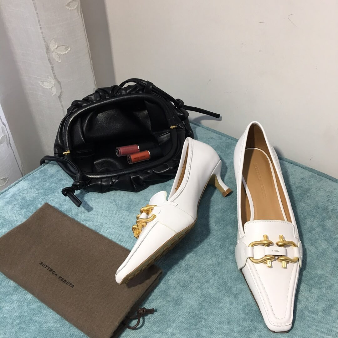 Bottega Veneta Madame Leather Pumps 594559