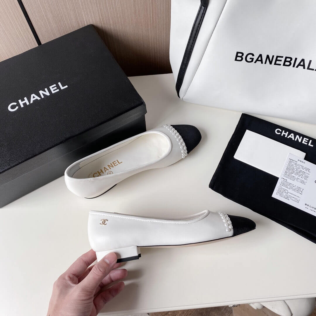 Chanel Pearl Embellished Ballerinas 36126