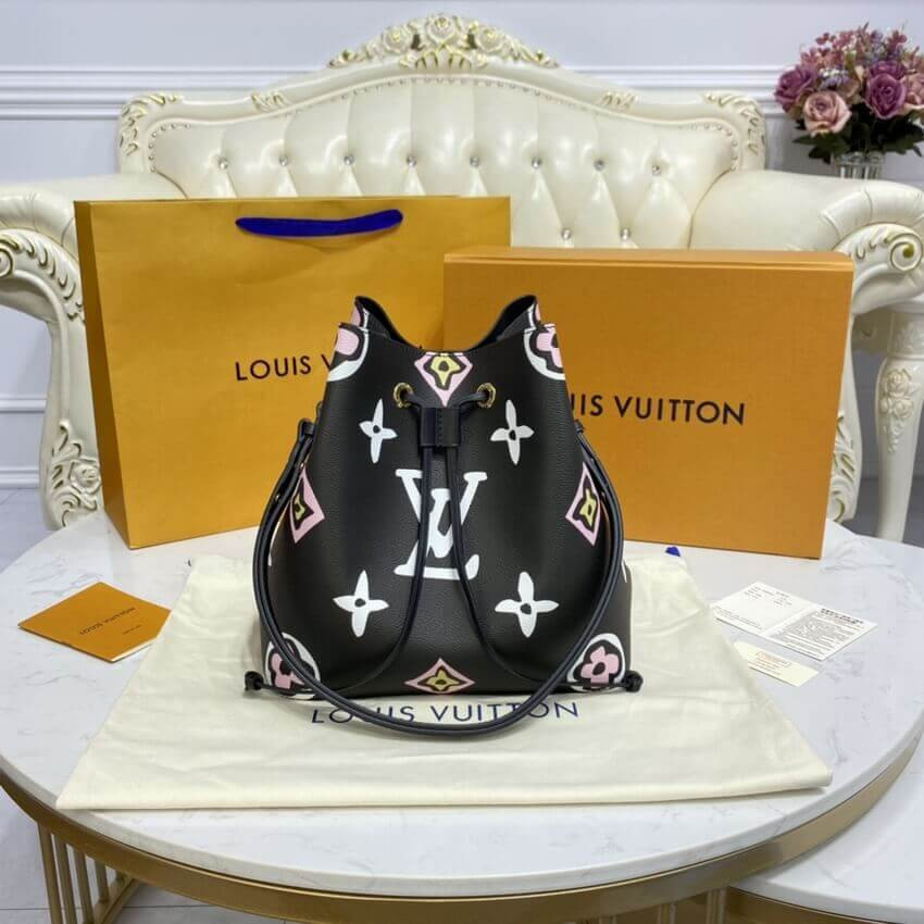 Louis Vuitton Monogram Pattern Néonoé MM M45821 M45822