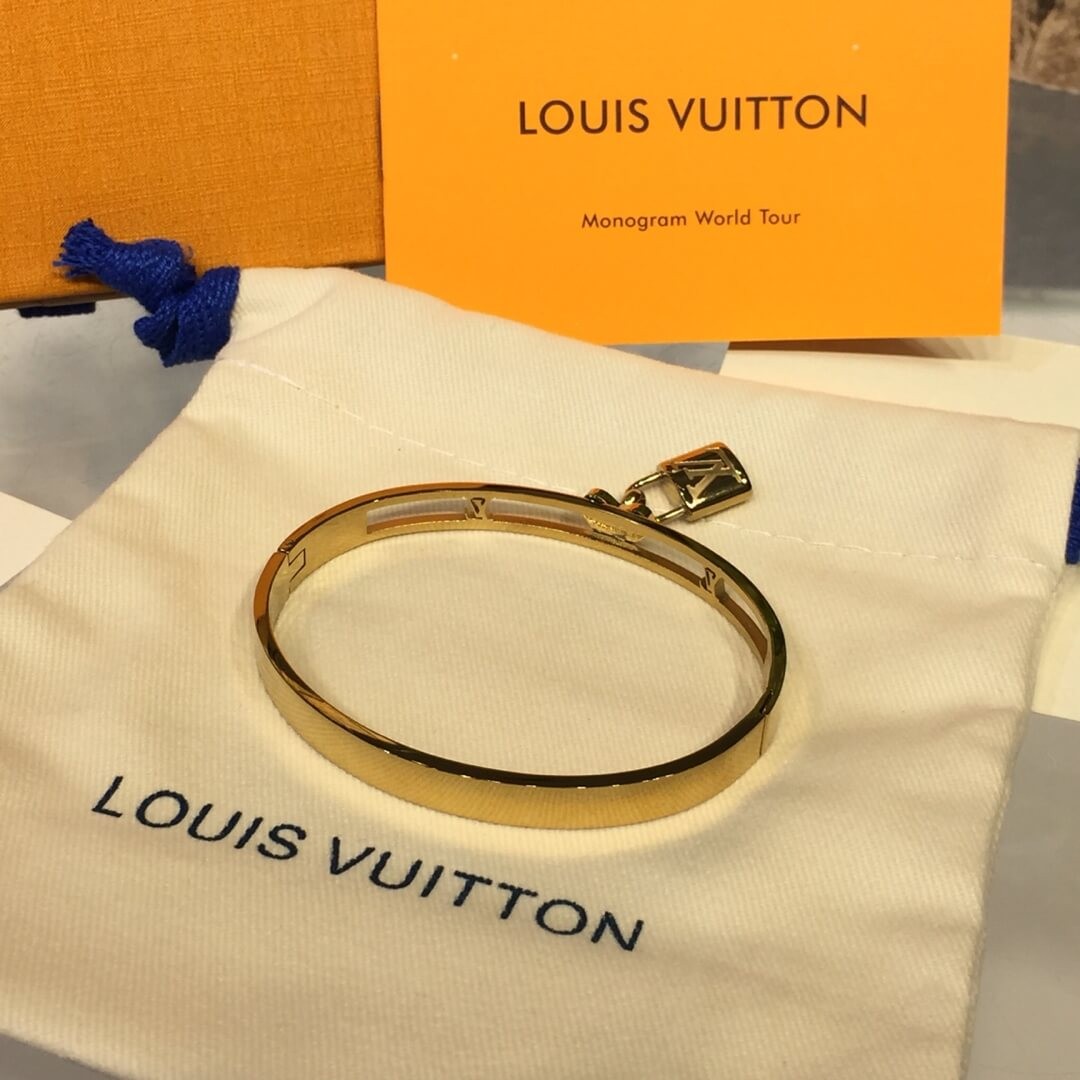 Louis Vuitton M6228 LV Lockit Bracelet Yellow Gold