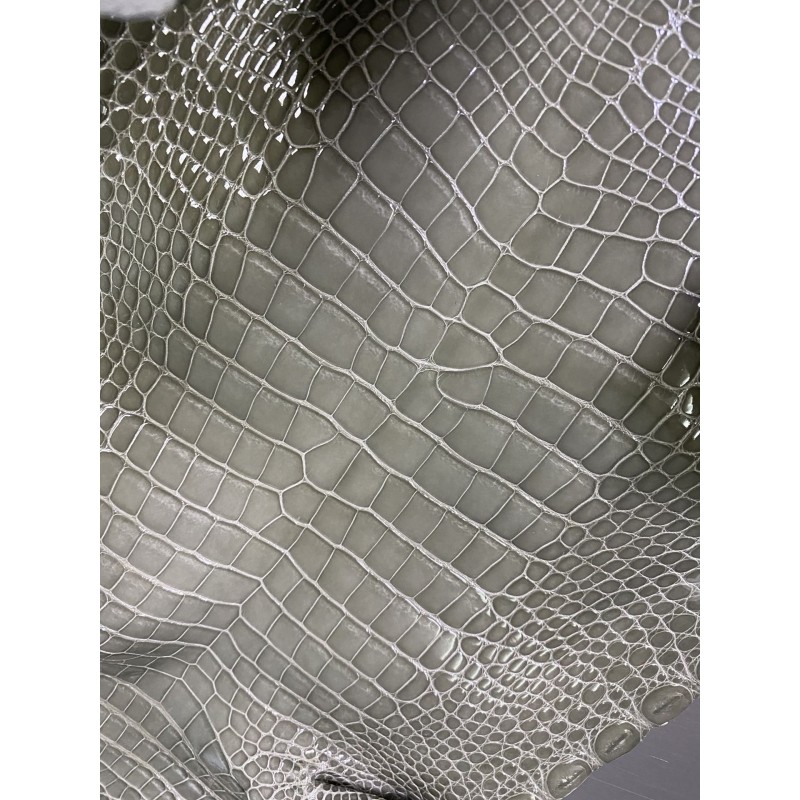 Hermes makes exclusive leather glossy American alligator: Turtle dove gray ~ KL19