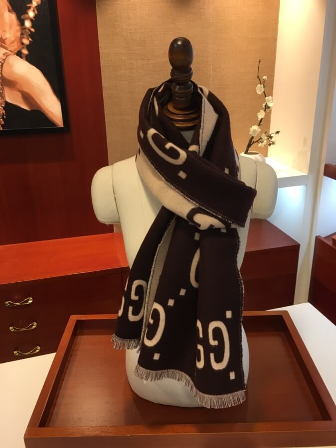 Gucci GG Jacquard Wool Silk Scarf 495592 Black/Beige