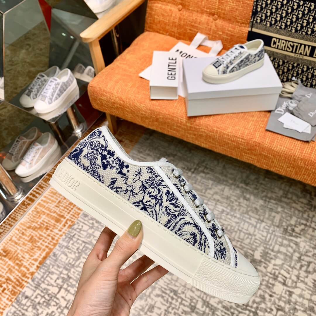 Christian Dior WalkNDior Sneaker In Embroidered Cotton 21185