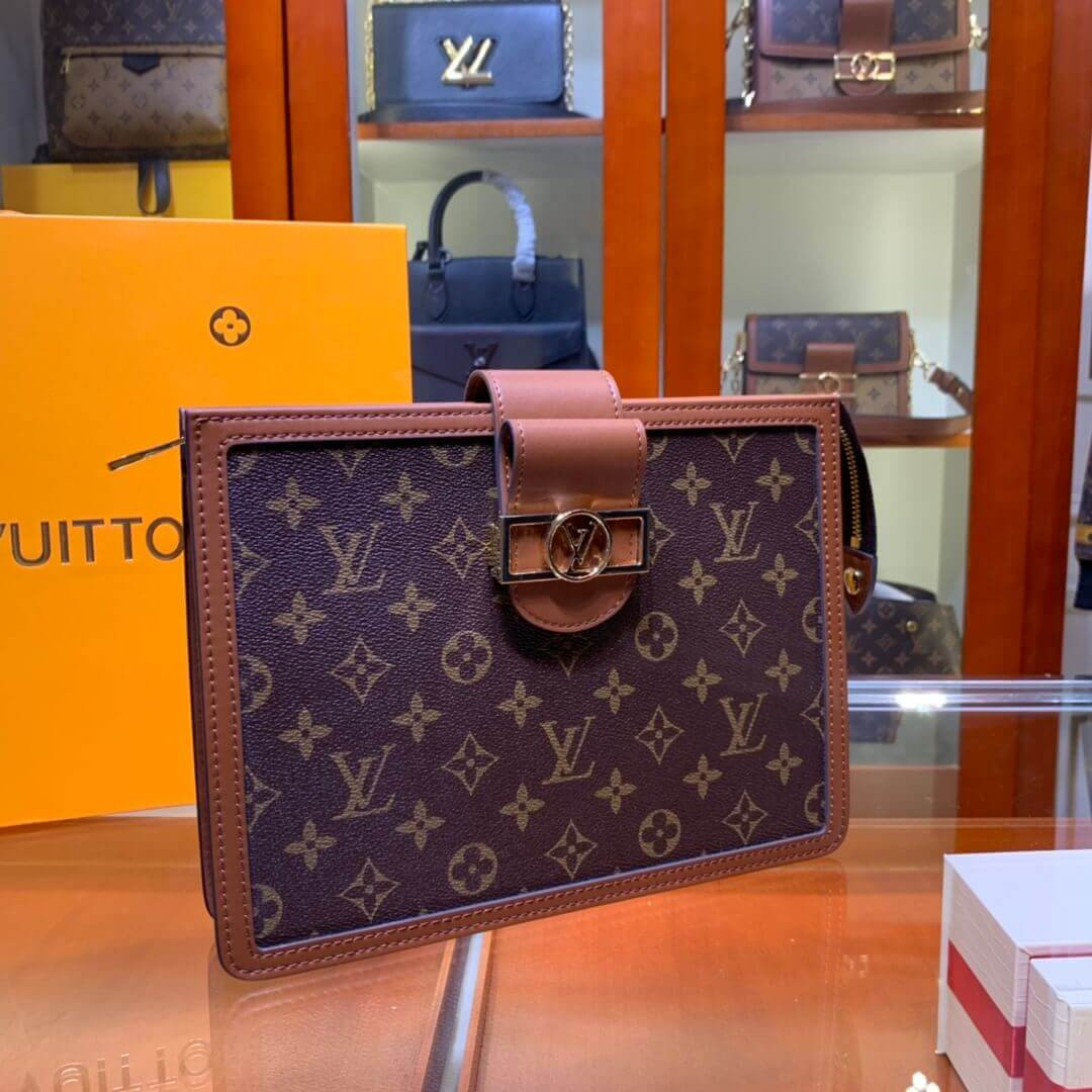 Louis Vuitton Pochette Dauphine M69184