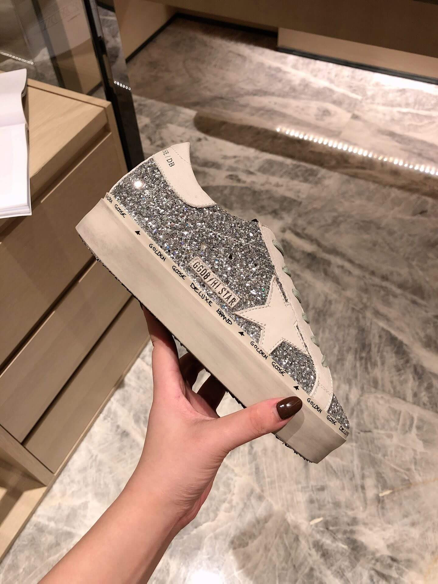 Golden Goose Hi Star Sneakers G36945-4