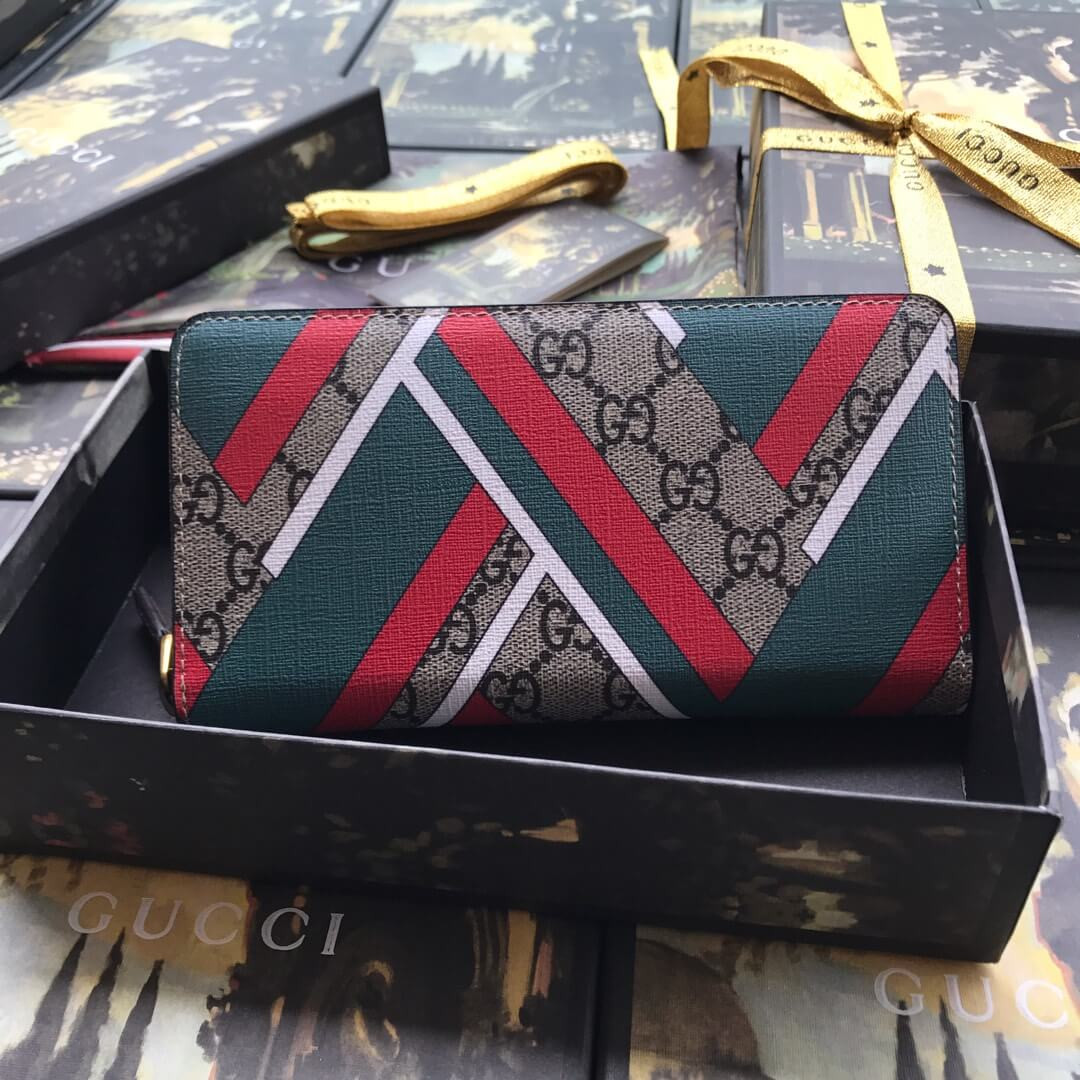 Gucci GG Chevron GG Supreme Zip Around Wallet 429223
