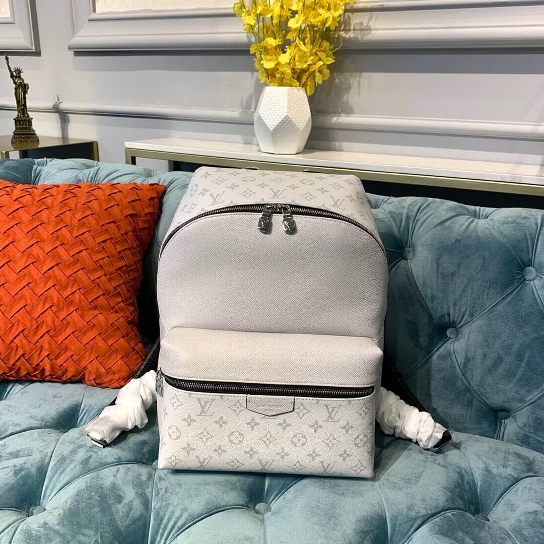Louis Vuitton Discovery Backpack PM M30232