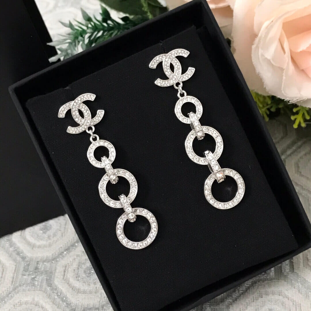 Chanel Icon Chain Party Style Elegant Style Earrings AB4038