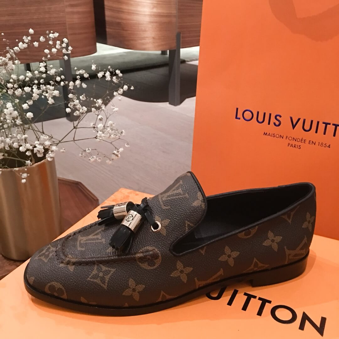 Louis Vuitton Monogram Society Loafer 1A4XD2
