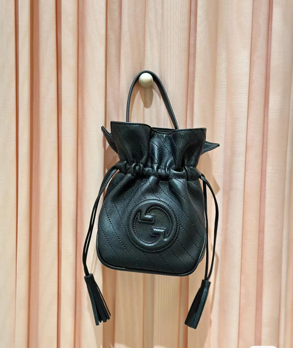 Gucci Blondie Mini Bucket Bag 760313