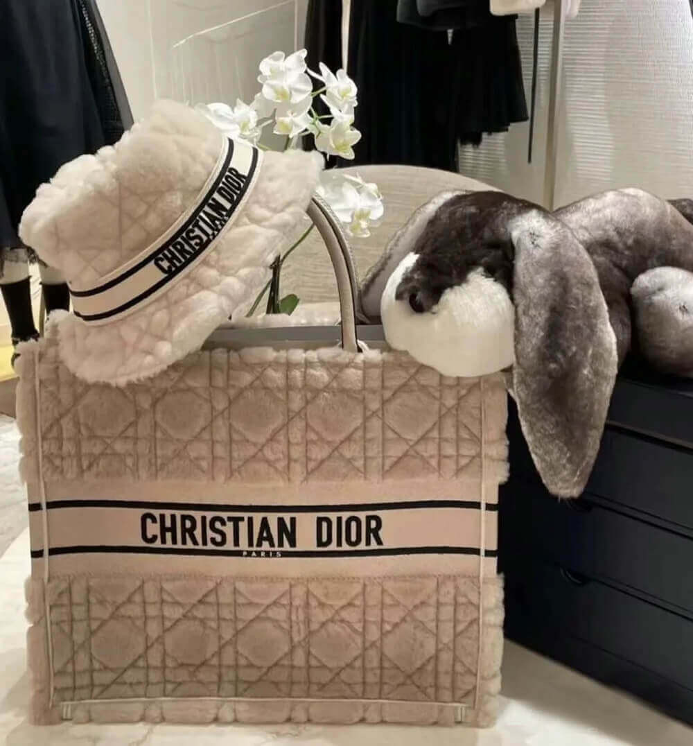 Christian Dior Large Book Tote Beige Cannage Shearling M1286