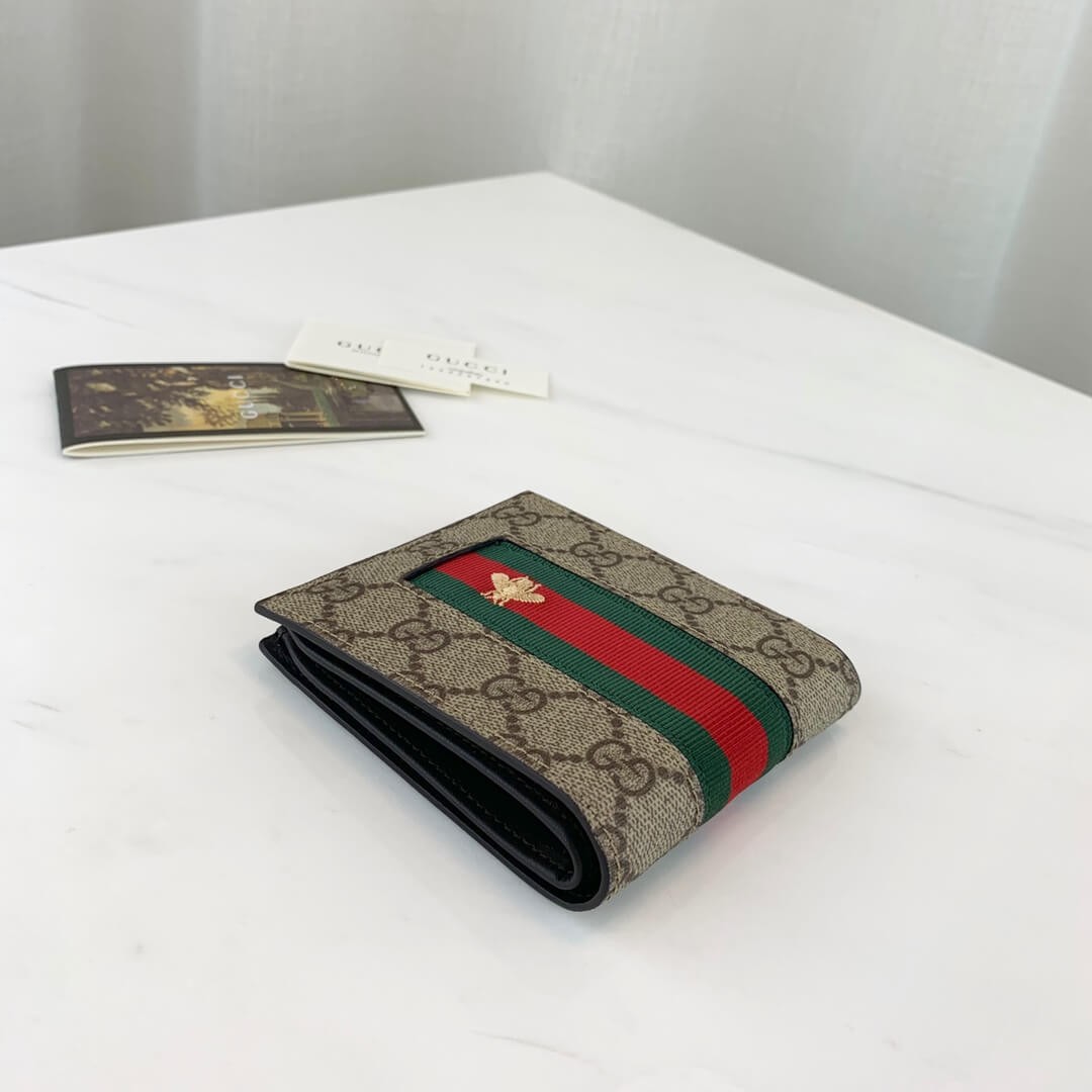 Gucci Web GG Supreme Wallet 408827
