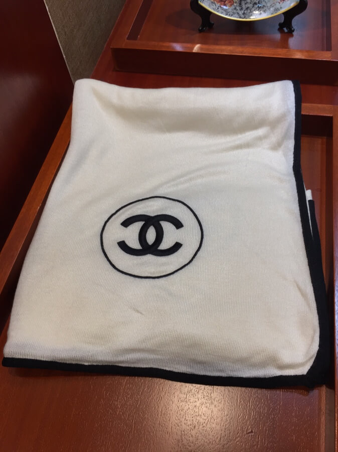 Chanel Cashmere Wool Sequins CC Stole A52032