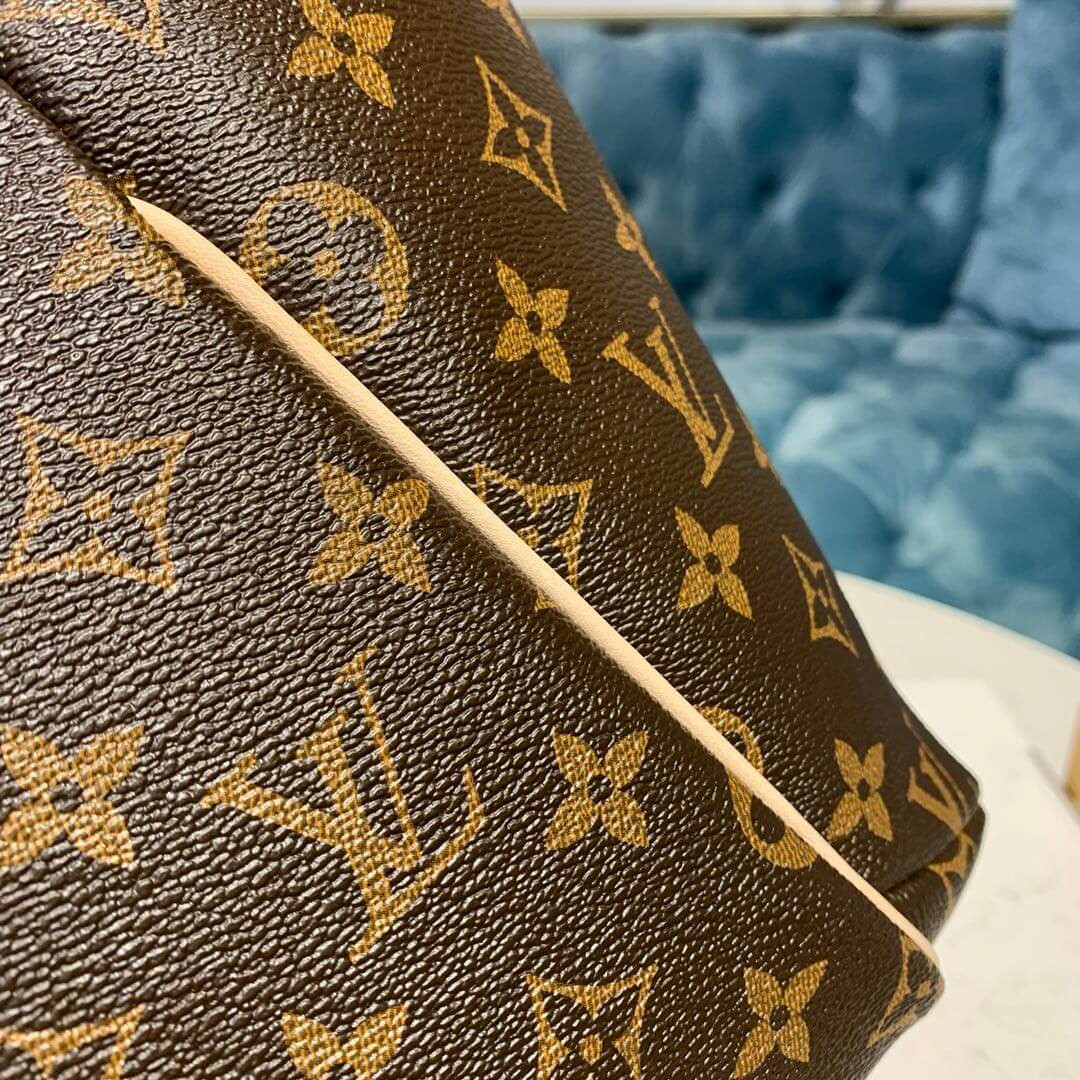 Louis Vuitton Monogram Canvas Totally MM M56689