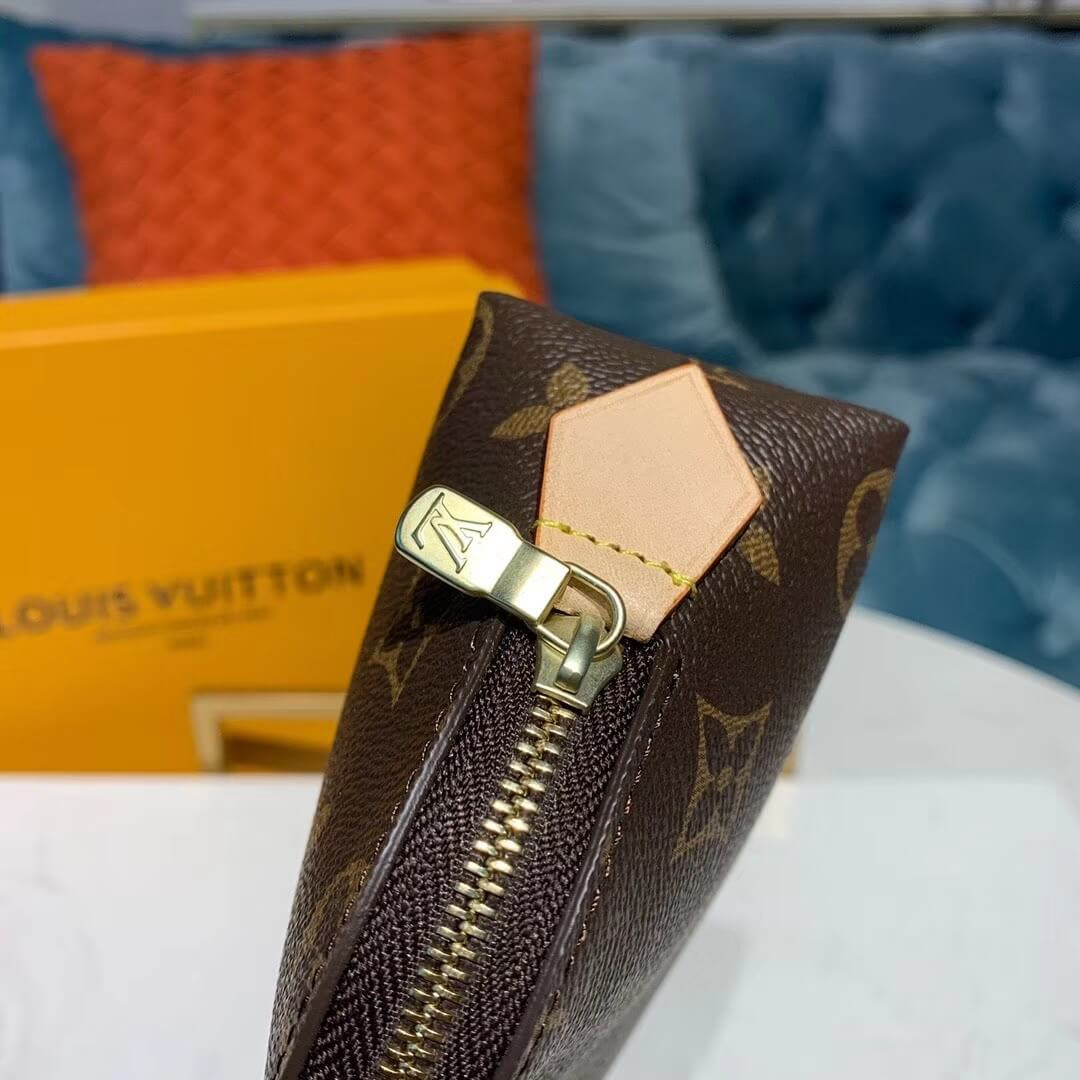 Louis Vuitton Monogram Canvas Cosmetic Pouch M47515