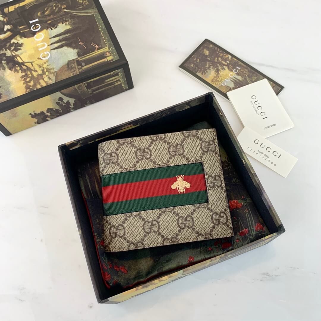 Gucci Web GG Supreme Wallet 408827