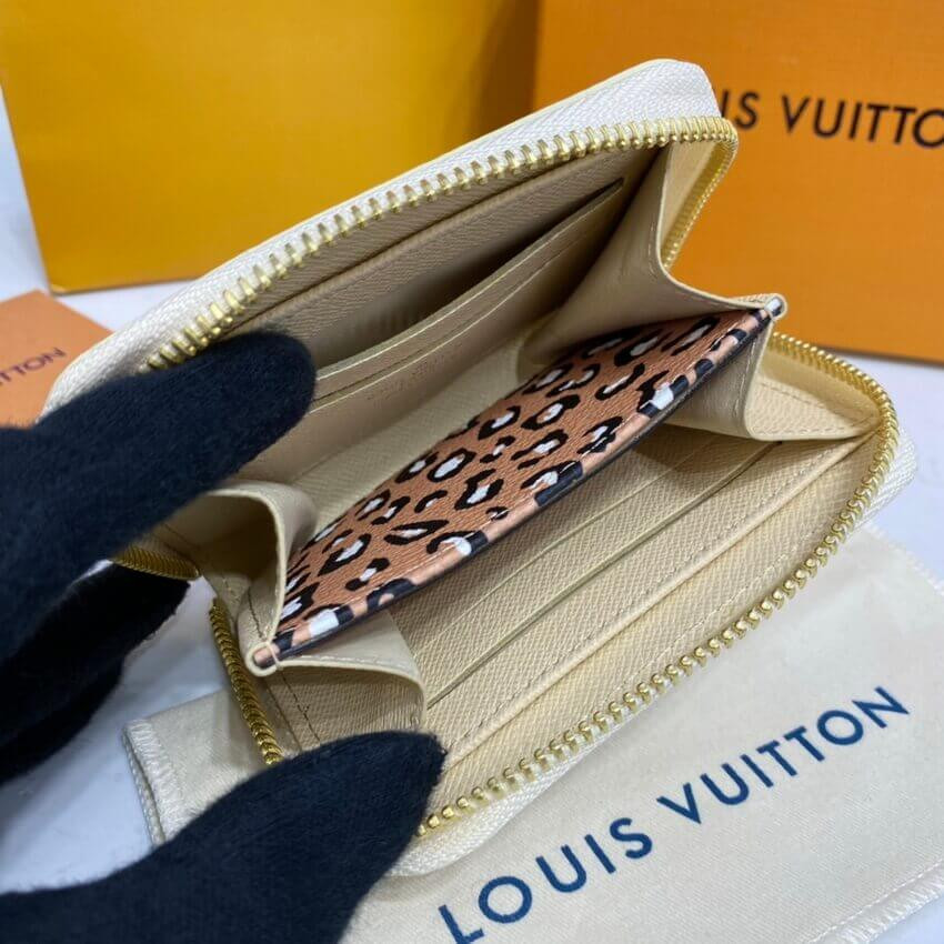 Louis Vuitton Zippy Coin Purse M80677