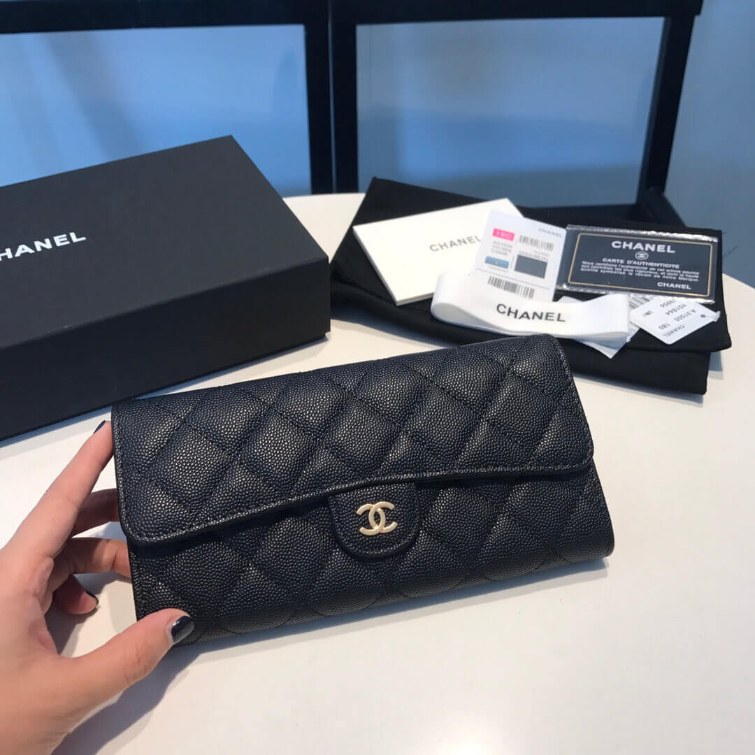Chanel Grainy Calfskin Classic Bifold Wallet A31505