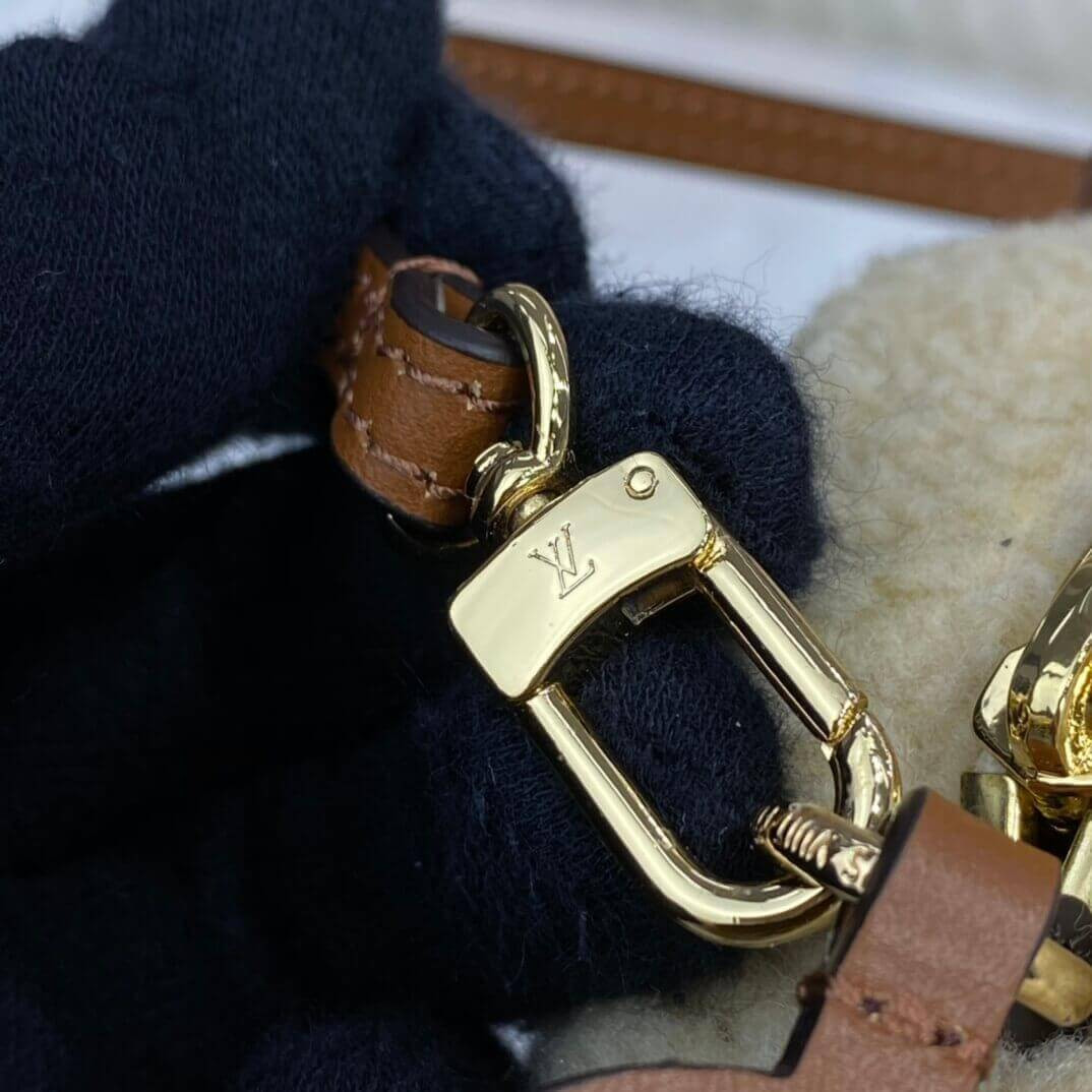 Louis Vuitton Beach Pouch M68599