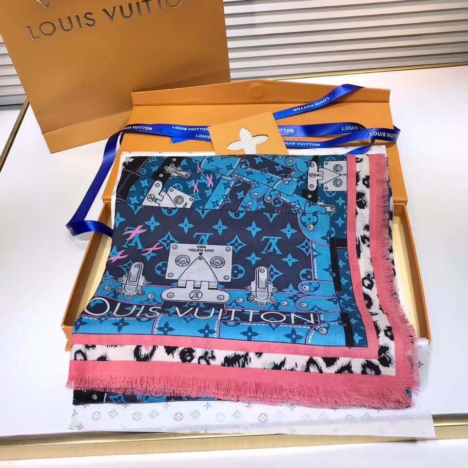 Louis Vuitton Mille Et Une Malles Giant Square M76466