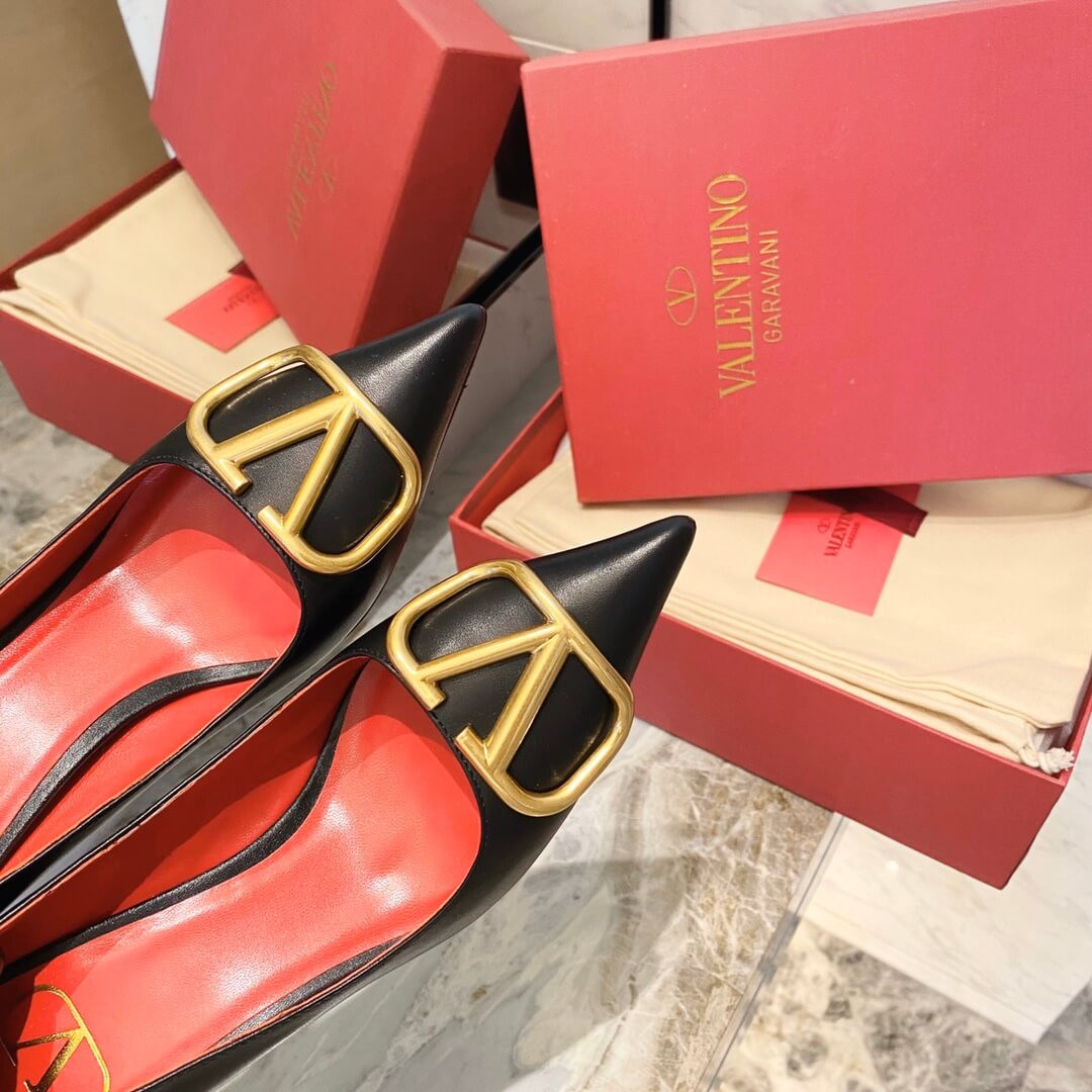 Valentino Garavani Vlogo Calfskin Pump 75mm TW2S0R78