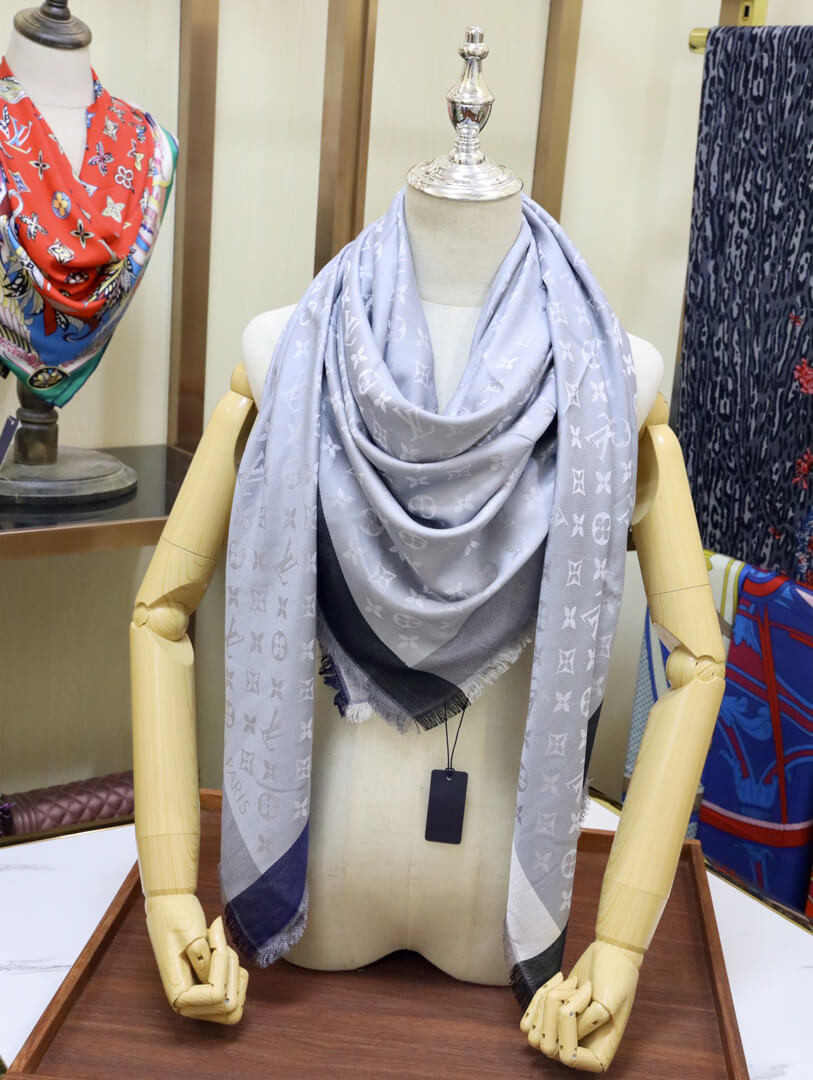 Louis Vuitton On The Edge Monogram Shawl M76371 M76372 M76465