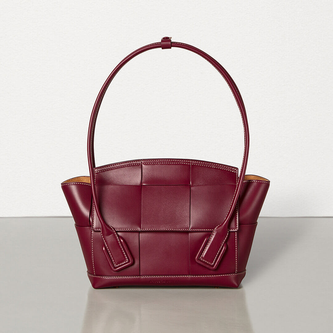 Bottega Veneta Small Arco In Smooth Weave 575943