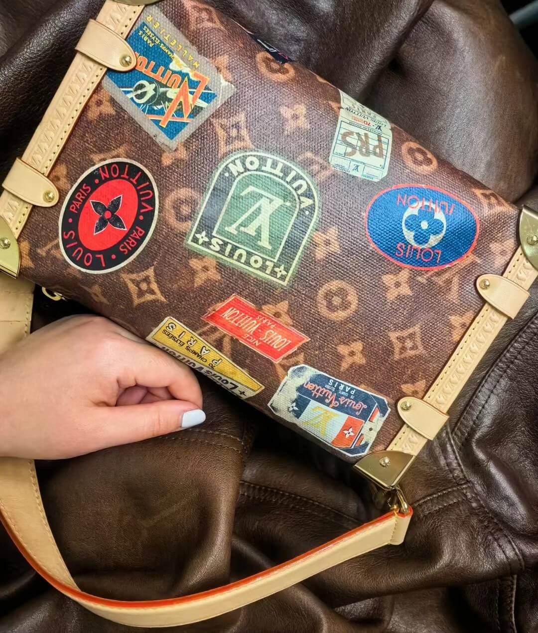 Louis Vuttion Side Trunk MM with Hotel Labels M47085