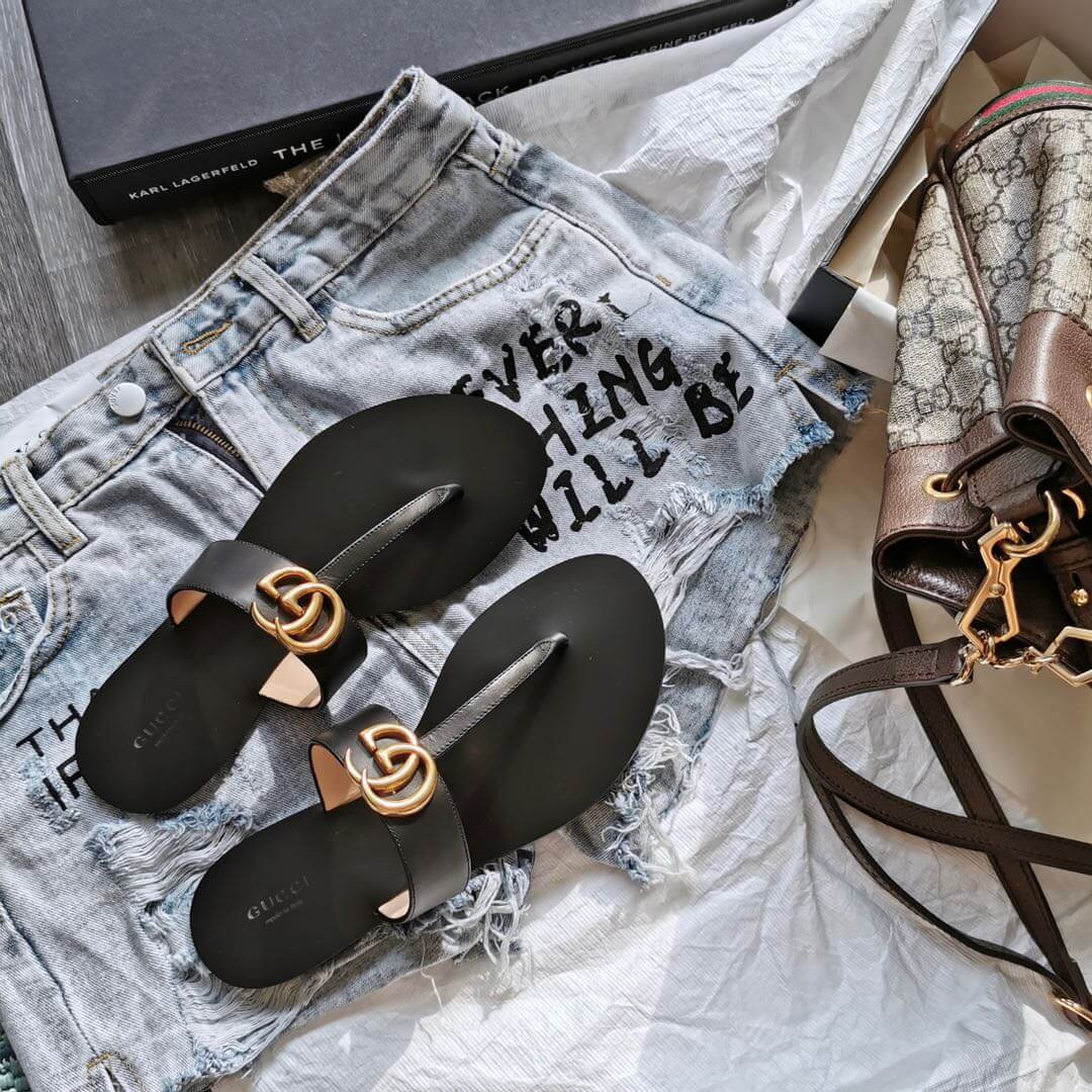 Gucci Leather Thong Sandal With Double G 497444