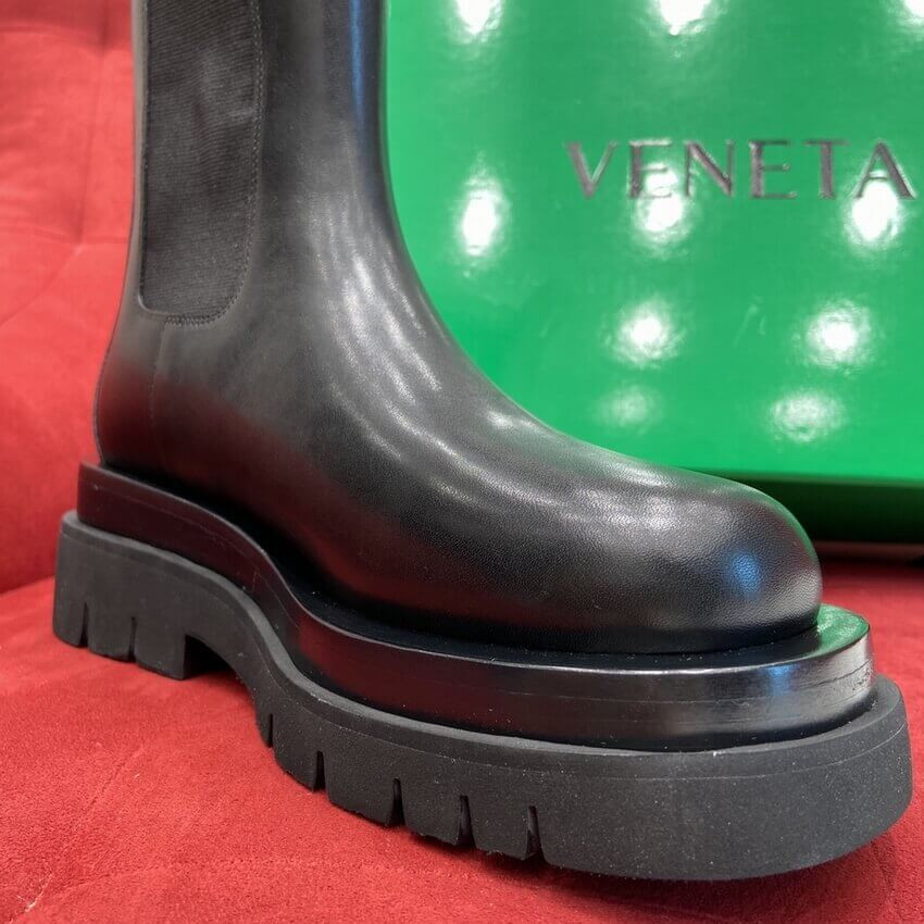 Bottega Veneta Black Lug Boots in Calfskin 592045