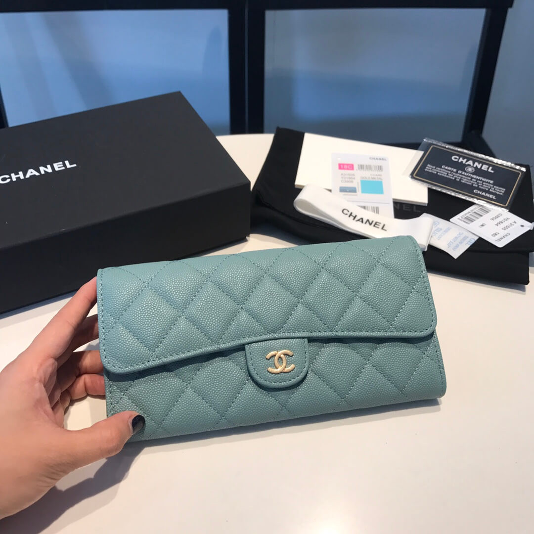 Chanel Grainy Calfskin Classic Bifold Wallet A31505