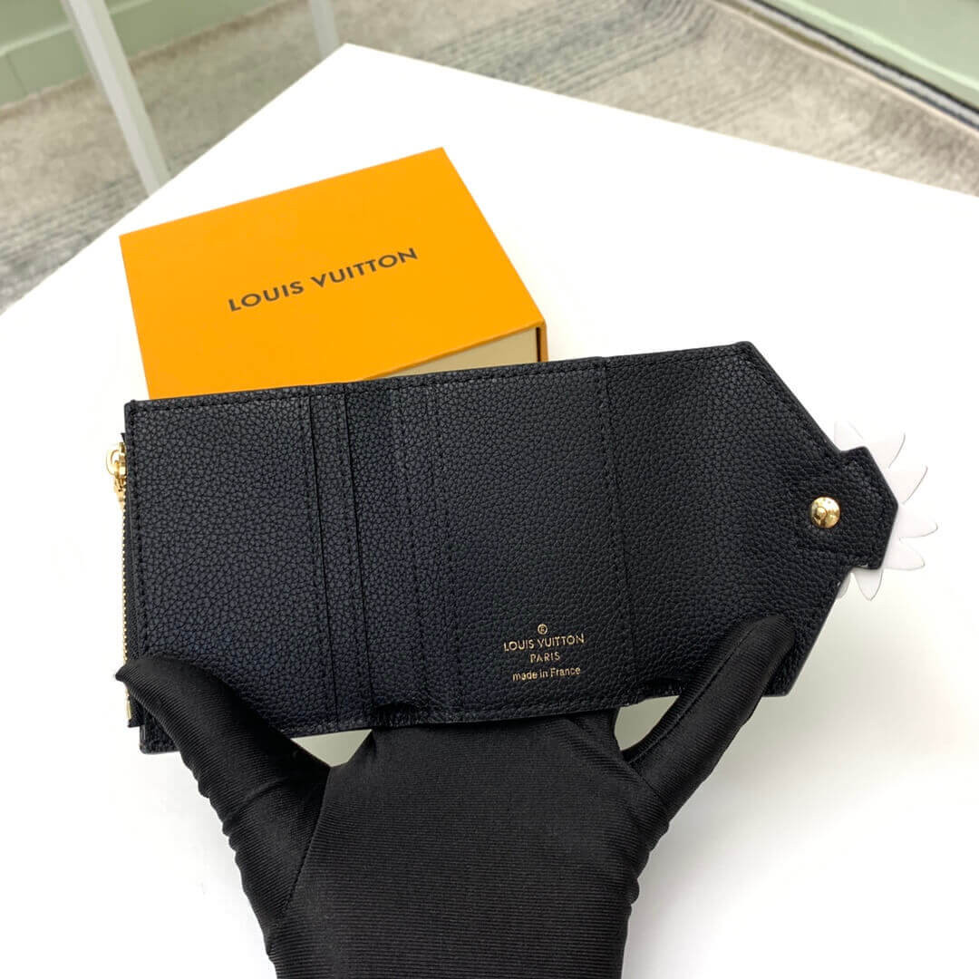 Louis Vuitton LV Crafty Zoe Wallet M69511