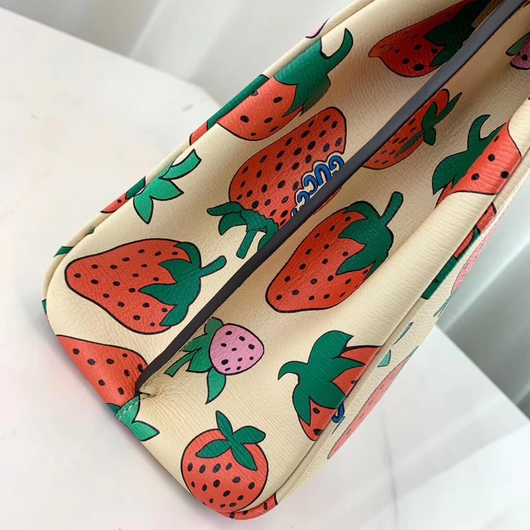 Gucci Zumi Strawberry Print Medium Top Handle Bag 564714