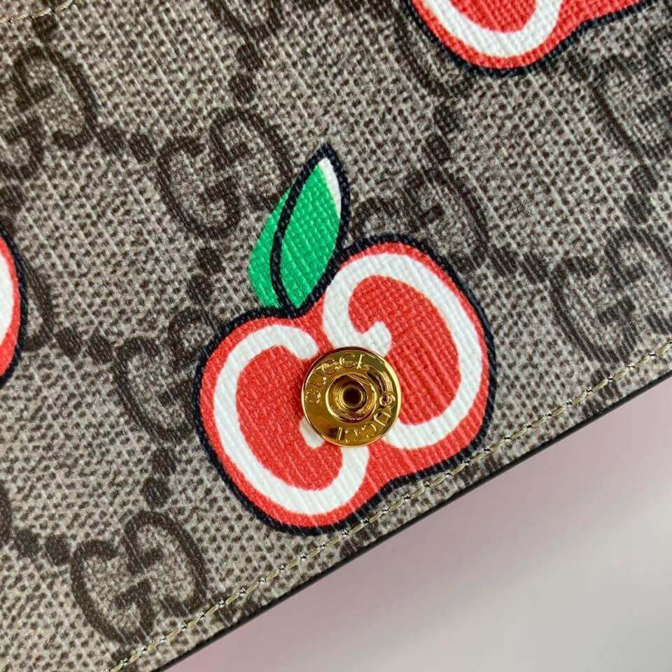 Gucci GG Apple Print Chain Card Case Wallet 634275