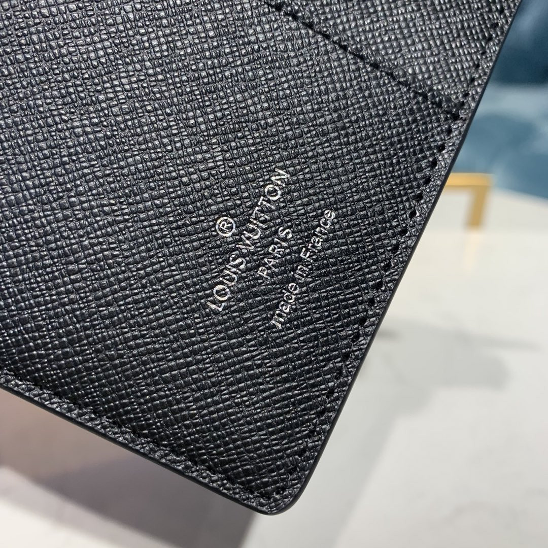 Louis Vuitton Taiga Leather Small Ring Agenda Cover R20005