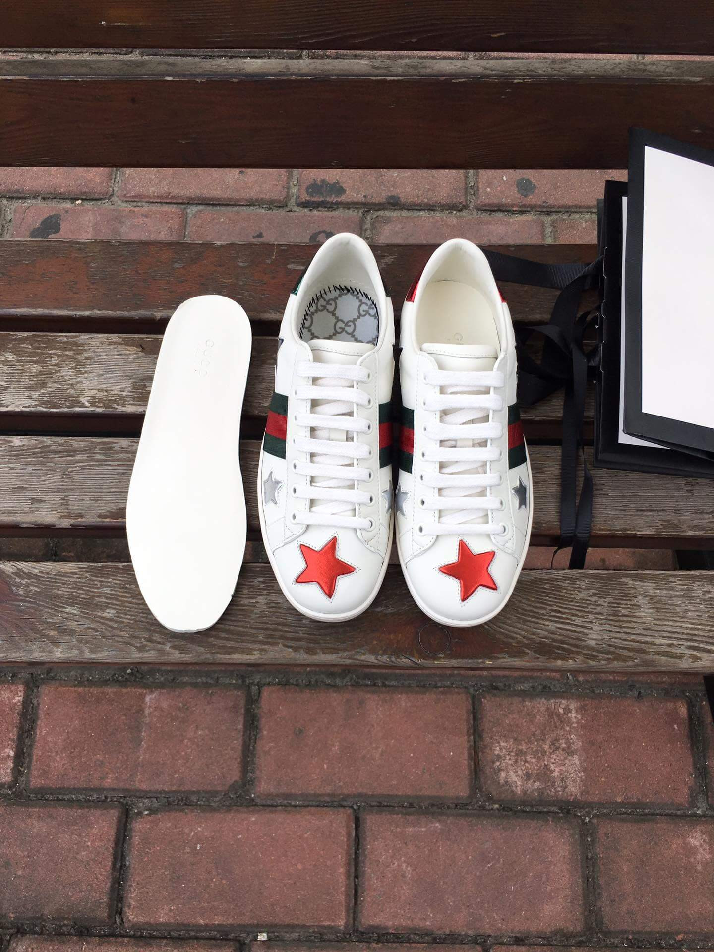 Gucci Ace Stars Embroidered Sneaker 454562