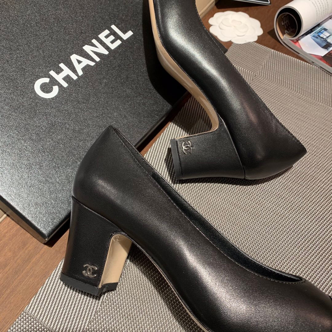 Chanel Two Tone Suede Satin Cap Toe Pumps G35802