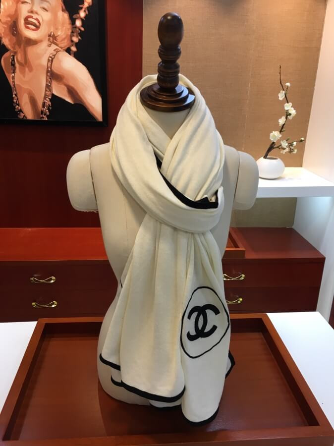 Chanel Cashmere Wool Sequins CC Stole A52032