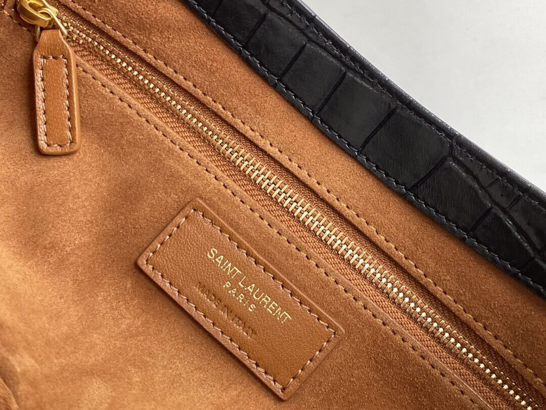 Saint Laurent 5A7 Crocodile-Effect Shoulder Bag Black 657228