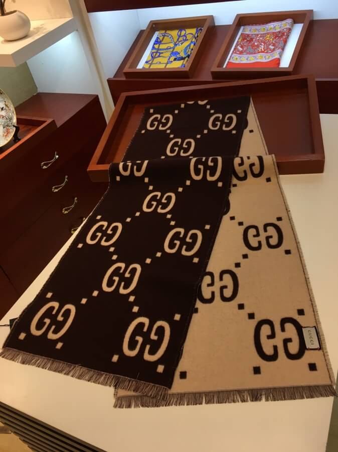 Gucci GG Jacquard Wool Silk Scarf 495592 Black/Beige