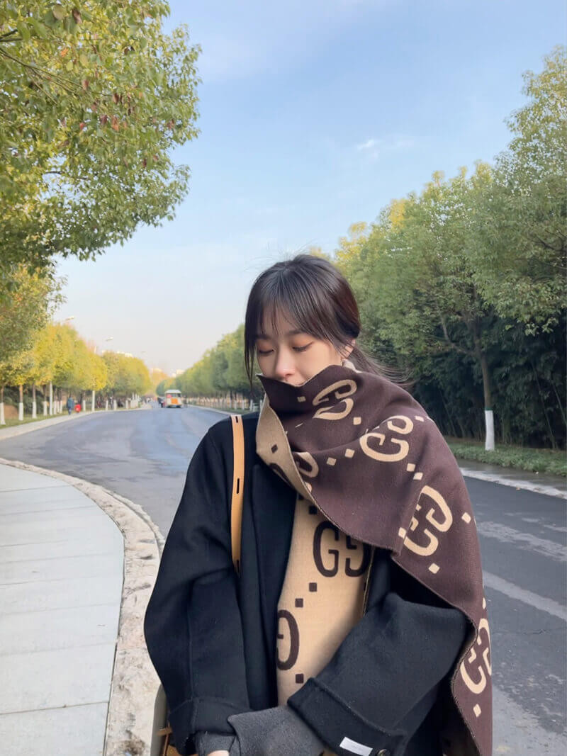 Gucci GG Jacquard Wool Silk Scarf 495592a