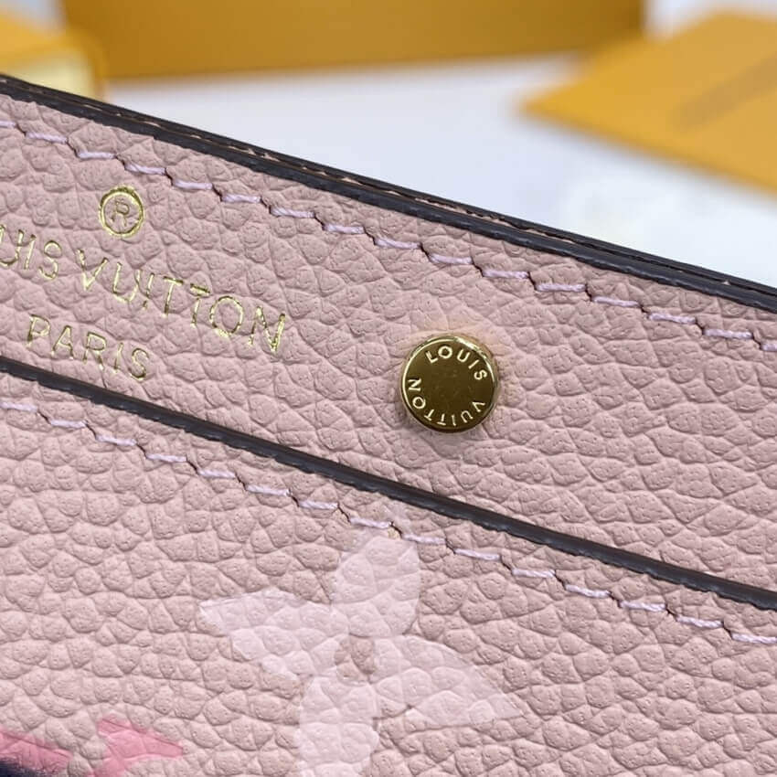 Louis Vuitton Card Holder M80401