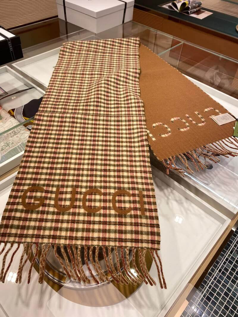 Gucci Check Jacquard Scarf With Gucci 644311